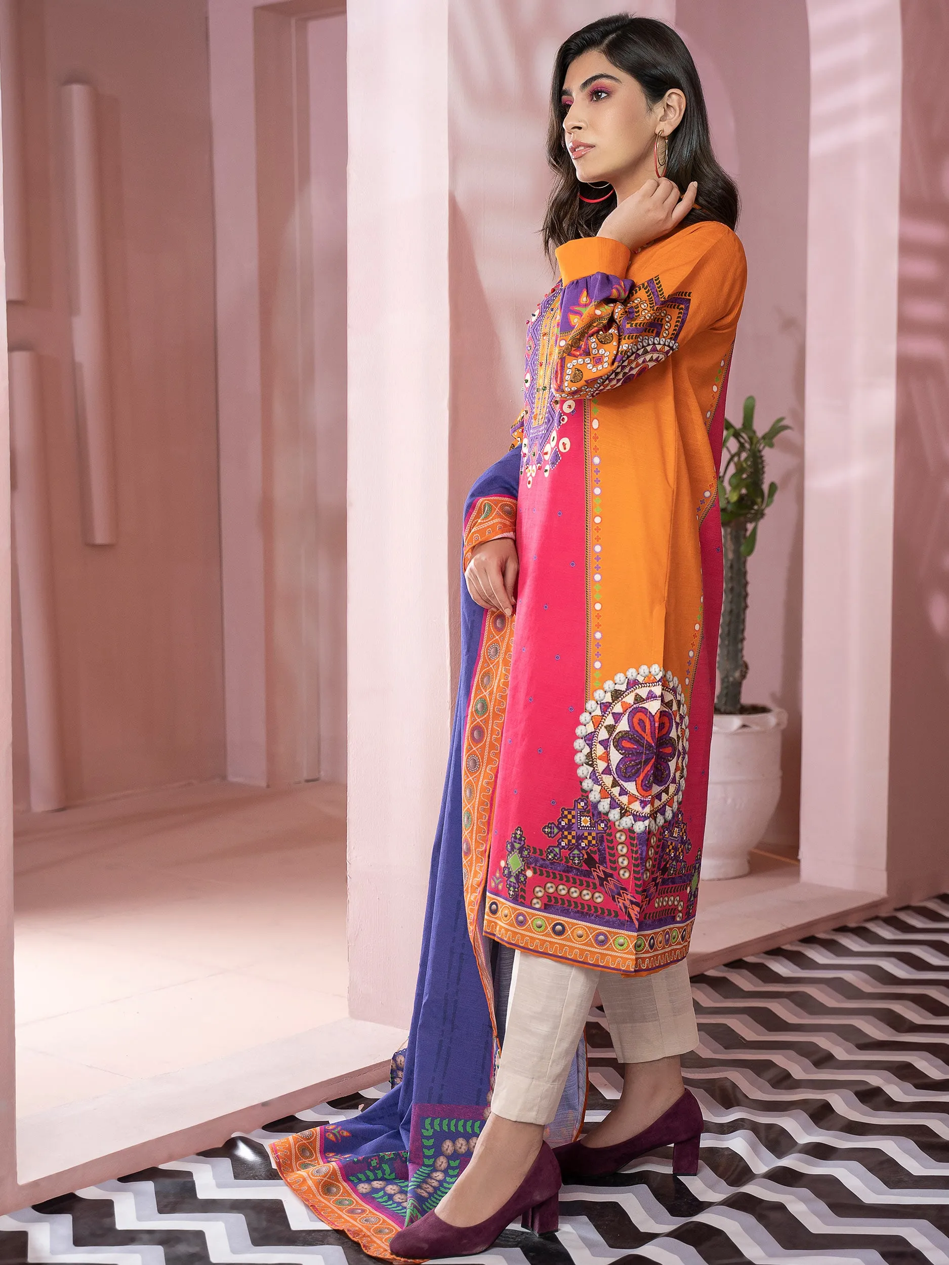 2 Piece Khaddar Suit-Printed (Unstitched)