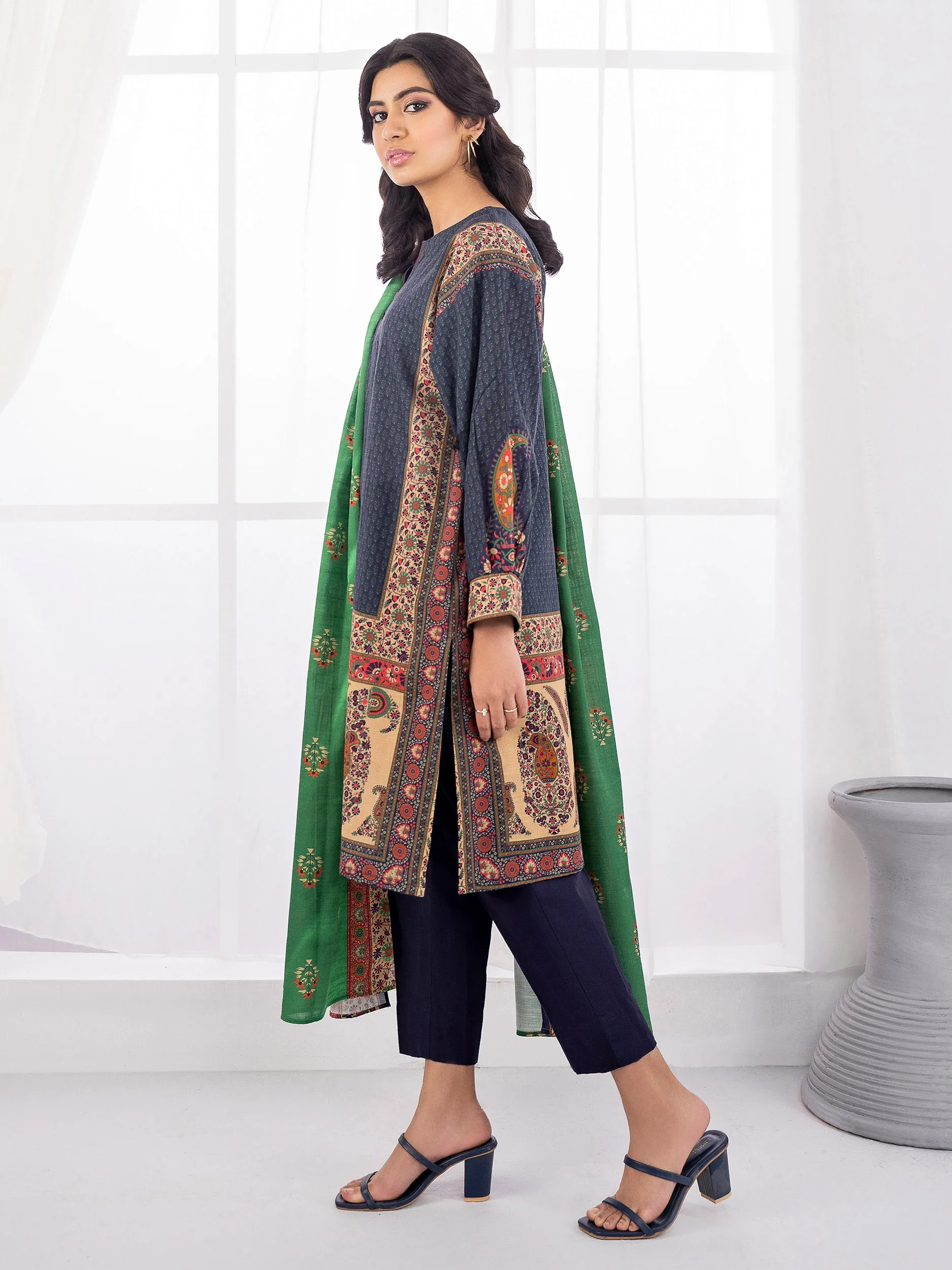 2 Piece Khaddar Suit-Printed (Unstitched)