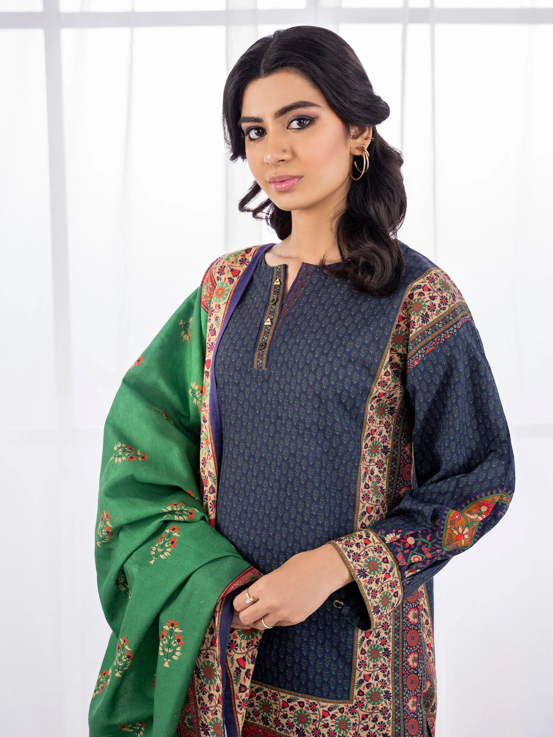 2 Piece Khaddar Suit-Printed (Unstitched)