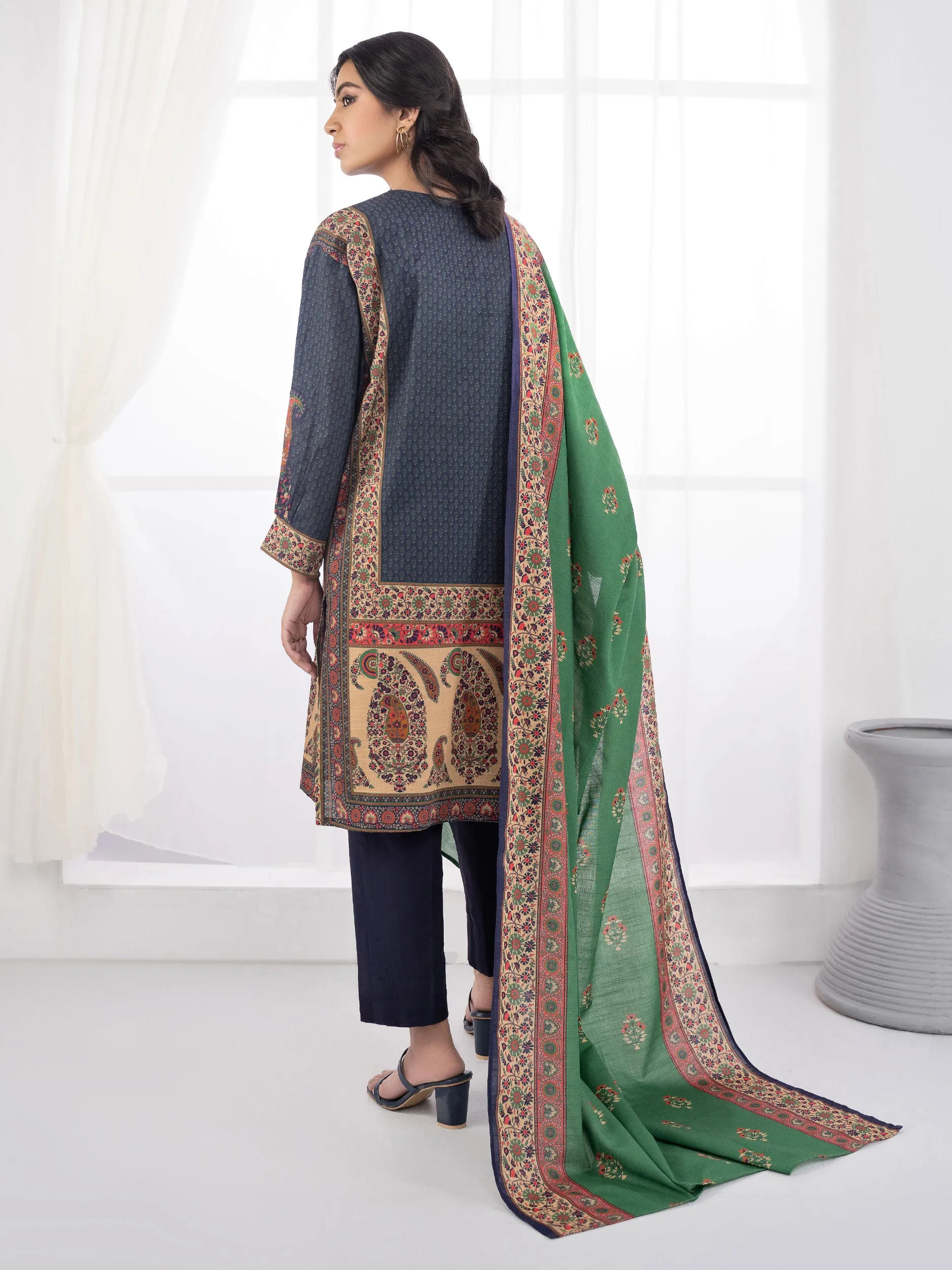 2 Piece Khaddar Suit-Printed (Unstitched)