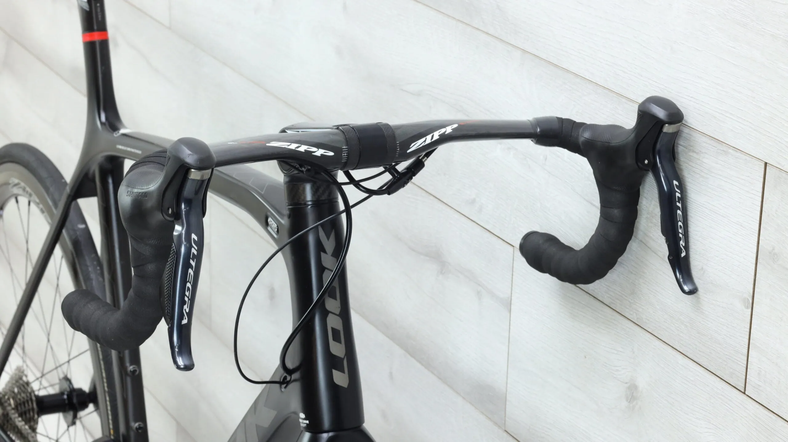 2014 Look 695 Aerolight  Road Bike - 57cm