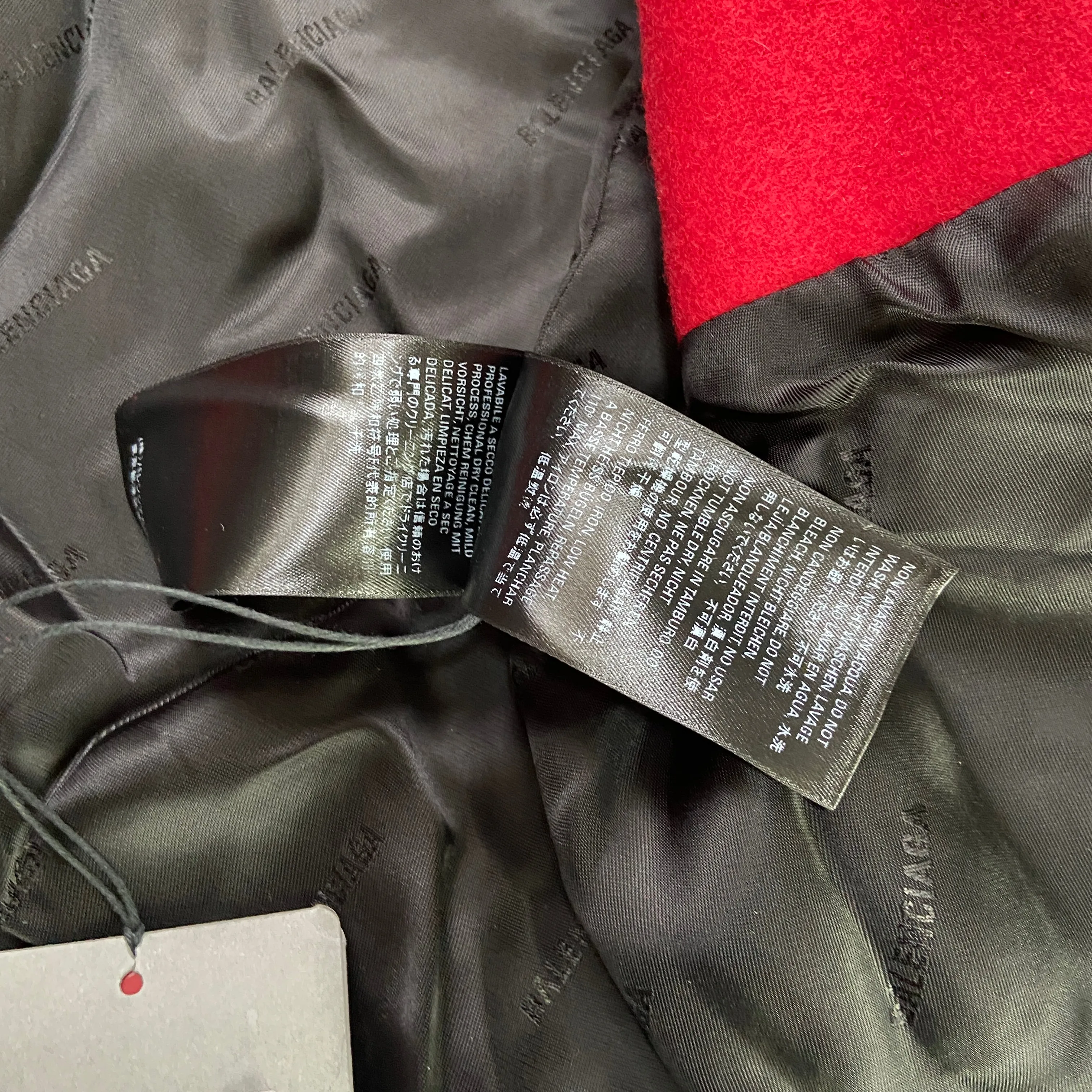 Balenciaga Ss19 runway 80s boxy shoulder red camel wool coat jacket 46