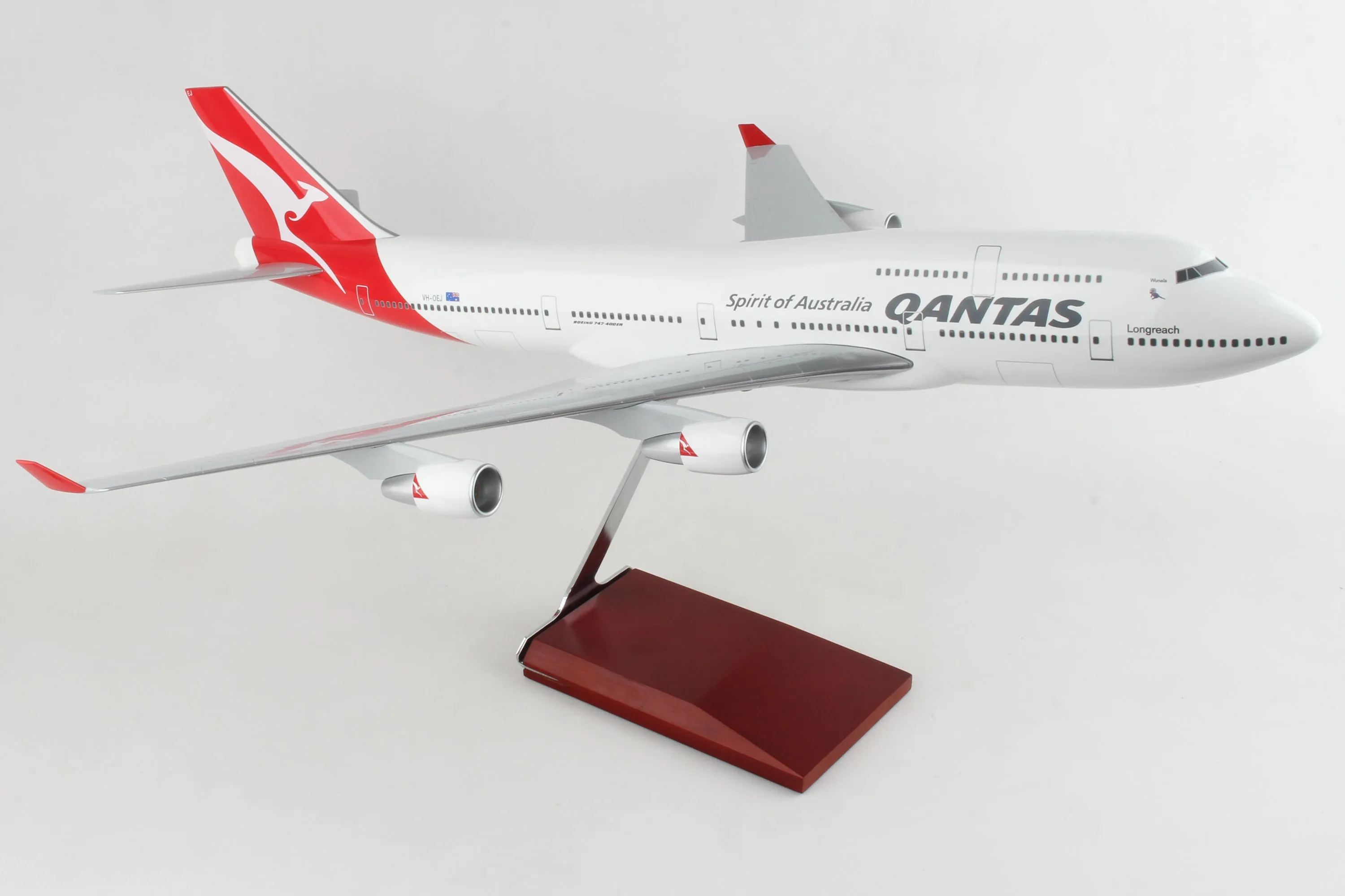 SKR9501 SKYMARKS QANTAS 747-400 1/100