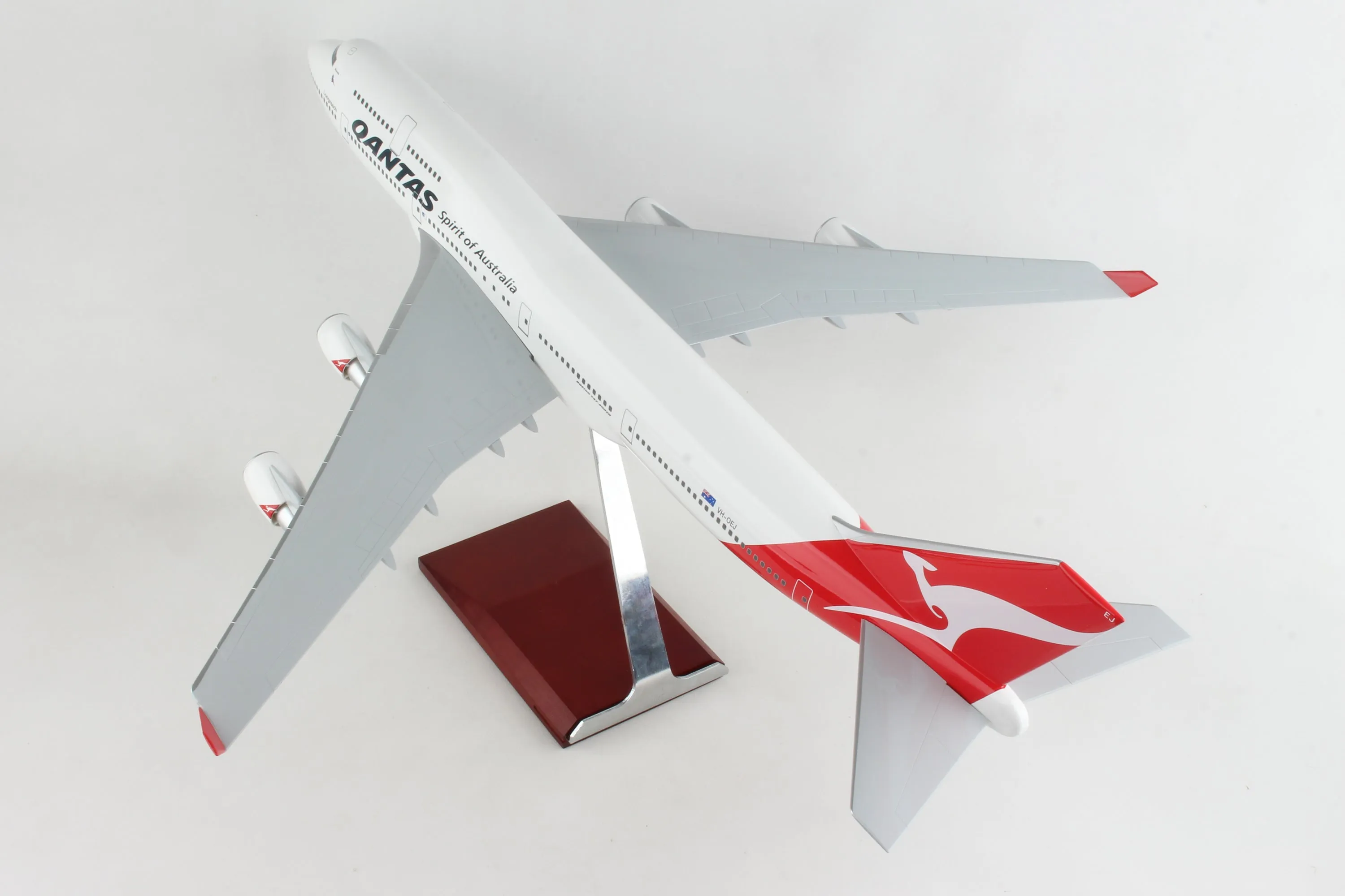 SKR9501 SKYMARKS QANTAS 747-400 1/100