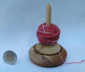 Thread/Lace Holder, Moosehill