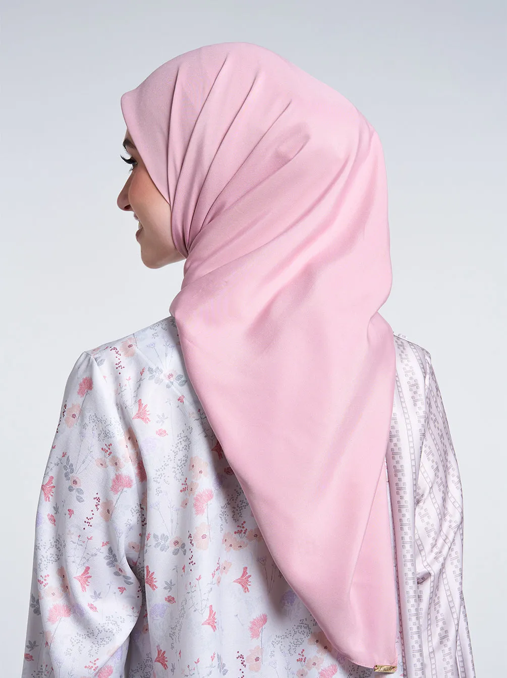 ULTRA SATIN SCARF PLAIN SOFT PINK